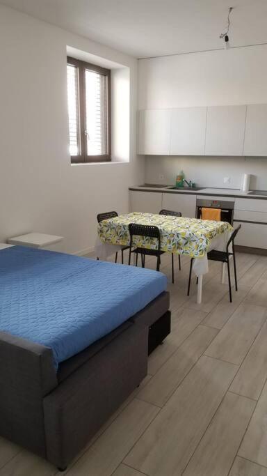 Ferienwohnung Monolocale A Mendrisio Exterior foto